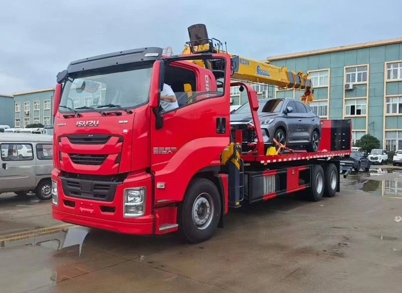 Эвакуатор на шасси ISUZU 6x4 с КМУ 8 т, ГП платформы 20 т, лебедка 5 т