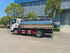 ВОДОВОЗ / МОЛОКОВОЗ 10м³ ISUZU ELF 700P