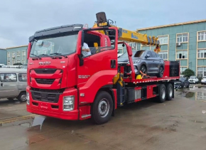 Эвакуатор на шасси ISUZU 6x4 с КМУ 8 т, ГП платформы 20 т, лебедка 5 т