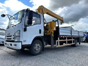 Бортовой грузовик ISUZU 700P ELF 4x2 (зад. борт г/п 7 т. ДВС 190 ЛС) с КМУ SQS157-4 (гп 6.3 т)